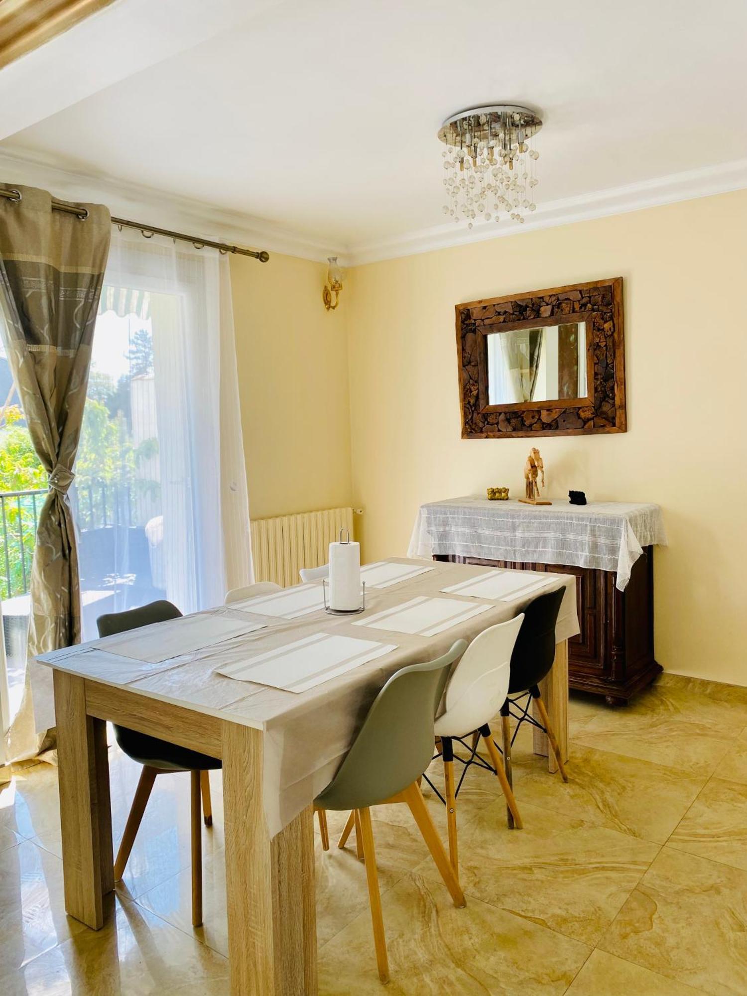 דירות Maison מונמורנסי מראה חיצוני תמונה
